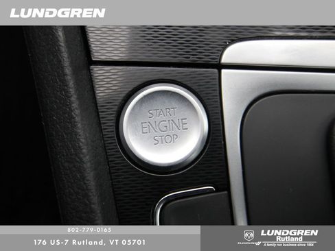 Used 2017 Volkswagen Golf 4-Door image 23