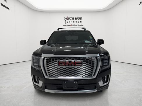 Used 2024 GMC Yukon Denali w/ Denali Reserve Package AWD/4WD image 8