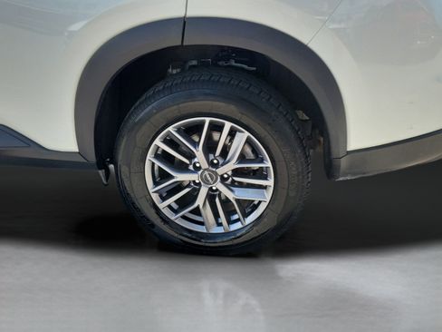 Used 2024 Nissan Rogue S AWD/4WD image 30