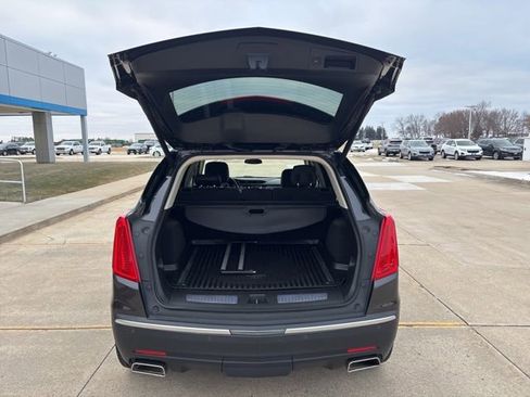 Used 2019 Cadillac XT5 Premium Luxury w/ Driver Assist Package image 16