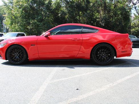 Used 2017 Ford Mustang GT w/ GT Performance Package RWD image 27