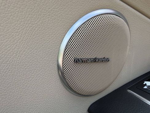 Used 2013 Mercedes-Benz SLK 350 image 38