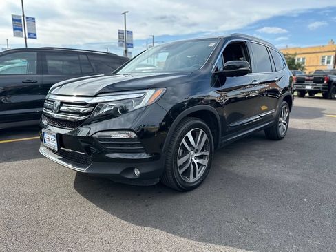 Used 2018 Honda Pilot Touring image 8