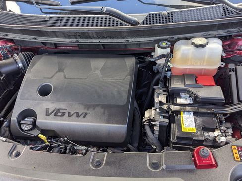 Used 2023 Chevrolet Traverse Premier image 37