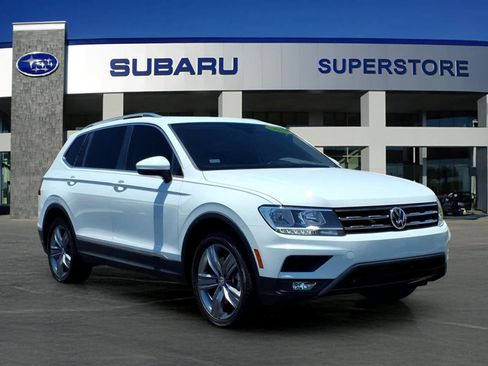 Used 2021 Volkswagen Tiguan SEL FWD image 1