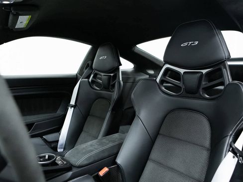 Certified 2024 Porsche 911 GT3 image 5