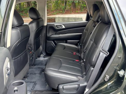 Used 2019 Nissan Pathfinder SL AWD/4WD image 43