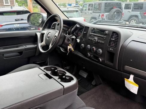 Used 2012 GMC Sierra 1500 SLE w/ SLE Preferred Package AWD/4WD image 8