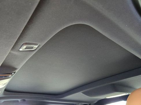 Used 2023 BMW 540i xDrive w/ Executive Package image 34