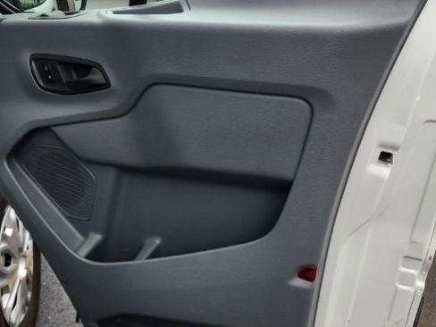 Used 2015 Ford Transit 150 130 Low Roof RWD image 24