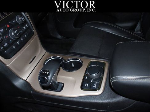 Used 2015 Jeep Grand Cherokee Limited w/ Luxury Group II AWD/4WD image 23