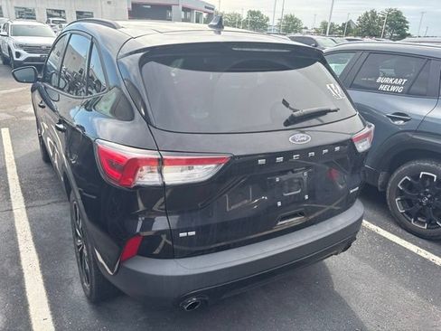 Used 2022 Ford Escape SE w/ SE Sport Appearance Package AWD/4WD image 5