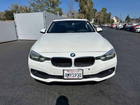 Used 2016 BMW 320i Sedan RWD image 6