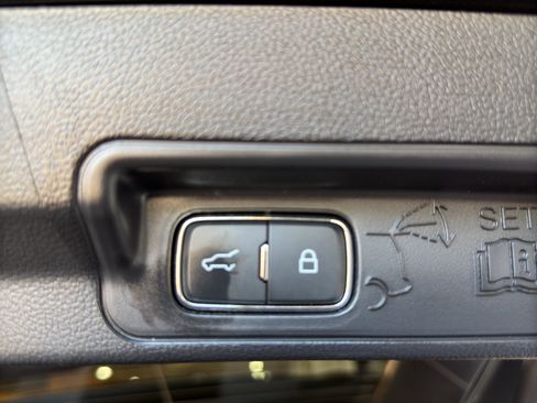 Used 2025 Ford Explorer ST AWD/4WD image 22