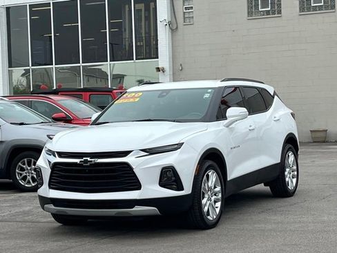 Used 2022 Chevrolet Blazer LT w/ Sound & Technology Package FWD image 5