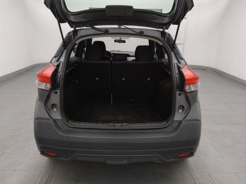 Used 2019 Nissan Kicks S FWD image 29
