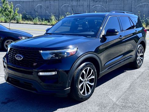 Used 2020 Ford Explorer ST w/ Premium Technology Package AWD/4WD image 10