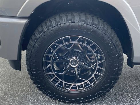 Used 2025 RAM 1500 Big Horn RWD image 11