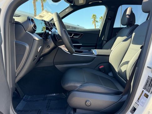 New 2026 Mercedes-Benz GLC 300 image 11