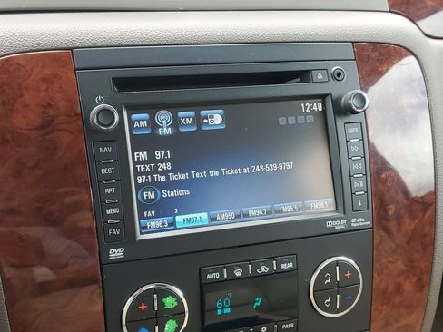 Used 2013 Chevrolet Tahoe LTZ AWD/4WD image 26