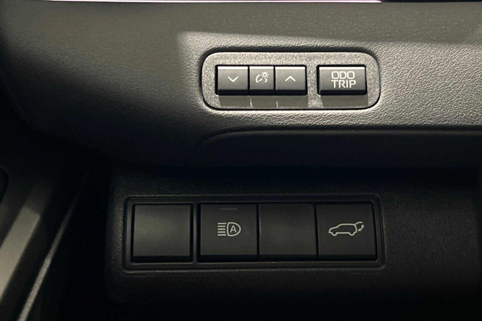 New 2026 Toyota C-HR AWD/4WD image 28