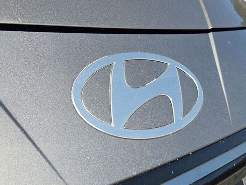 Used 2024 Hyundai Elantra SEL w/ Convenience Package image 5