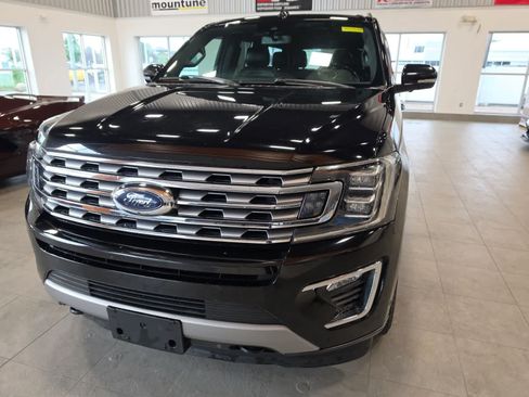 Used 2018 Ford Expedition Max Limited w/ Equipment Group 302A AWD/4WD image 2