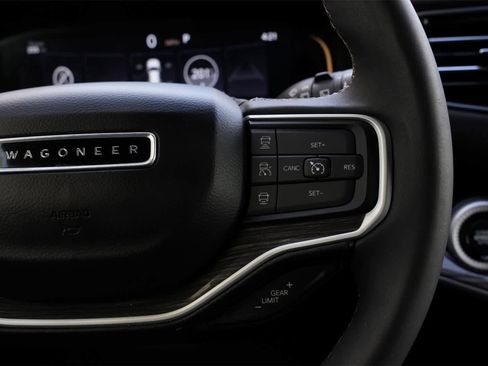 Used 2022 Jeep Wagoneer Series II image 11