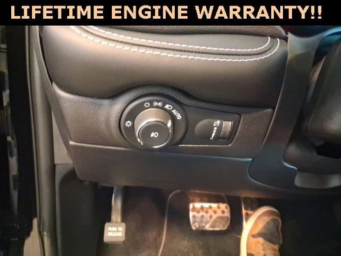 Used 2022 Dodge Durango SRT w/ Technology Group image 21