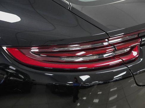Used 2018 Porsche Panamera 4S w/ Premium Package Plus AWD/4WD image 26