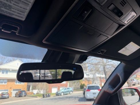 Used 2018 Toyota Tacoma TRD Sport image 22