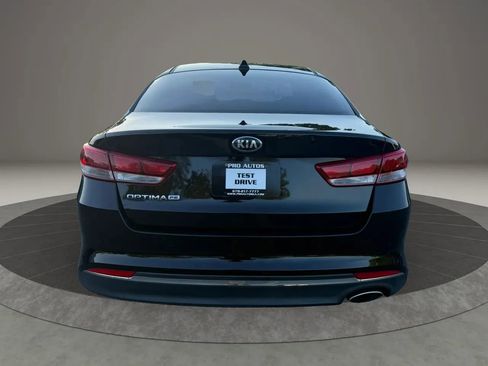 Used 2018 Kia Optima LX FWD image 8
