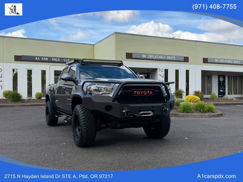 Used 2021 Toyota Tacoma TRD Off-Road AWD/4WD image 2