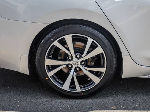 Used 2018 Nissan Maxima Platinum FWD image 6