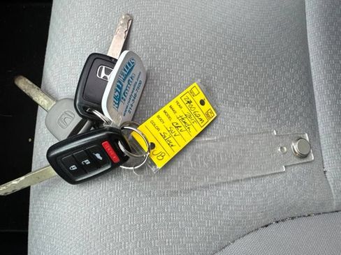 Used 2015 Honda CR-V LX image 17