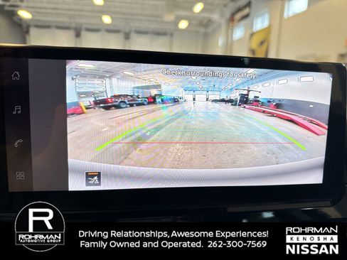 New 2026 Nissan Pathfinder SV image 9