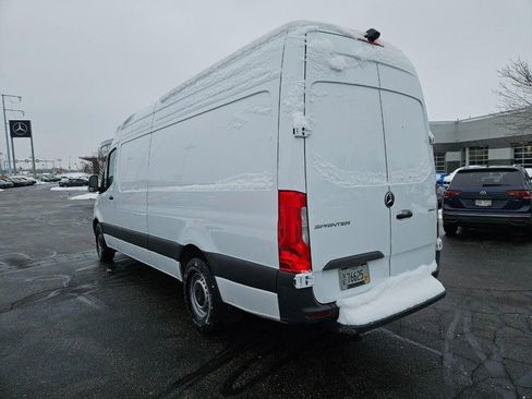 Used 2024 Mercedes-Benz Sprinter 2500 image 6