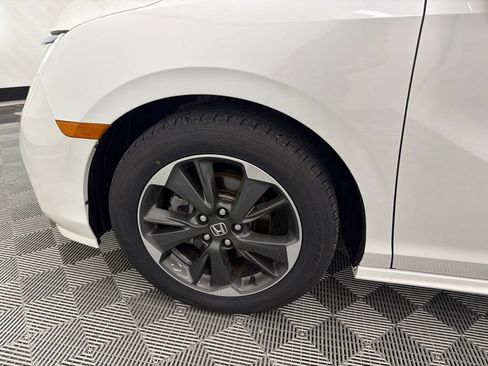 Used 2024 Honda Odyssey Elite image 13