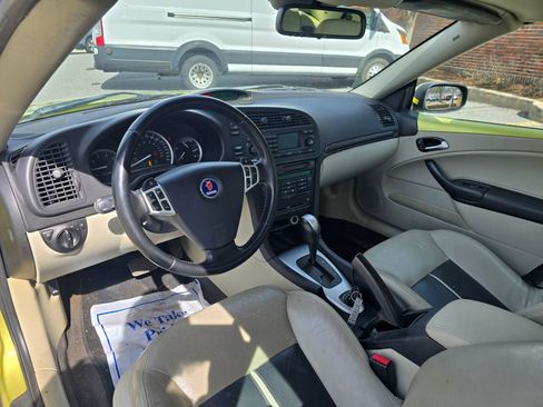 Used 2005 Saab 9-3 Aero FWD image 10