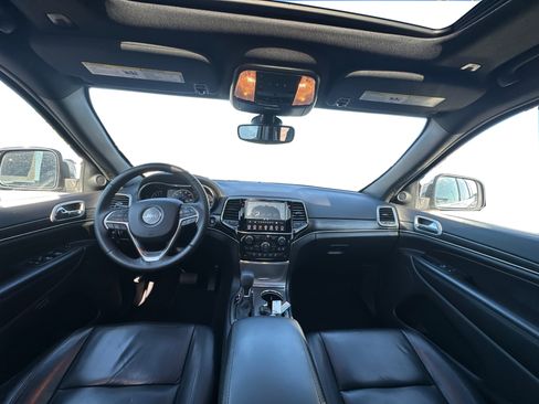 Used 2019 Jeep Grand Cherokee Limited w/ Trailer Tow Group IV AWD/4WD image 12