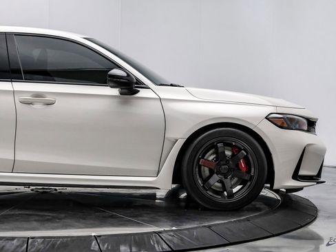 Used 2024 Honda Civic Type R image 26