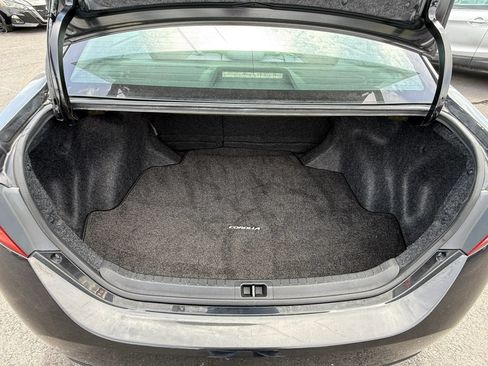 Used 2014 Toyota Corolla LE FWD image 6