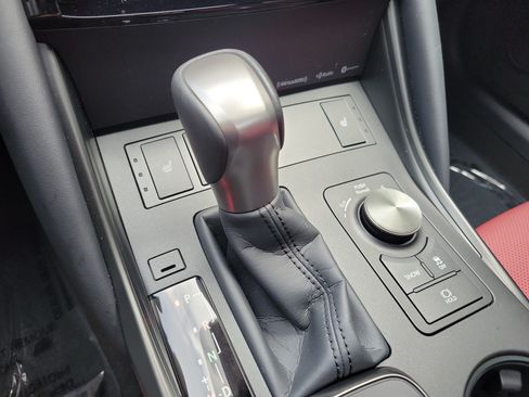 Used 2025 Lexus IS 350 F Sport RWD image 27