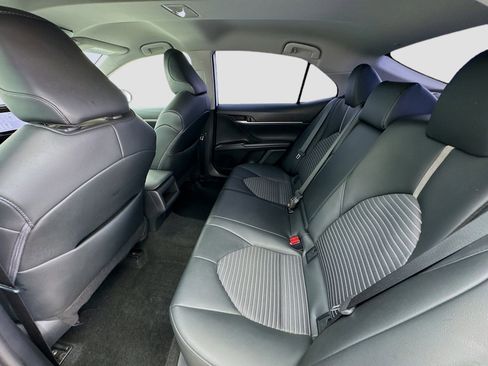 Used 2024 Toyota Camry SE image 15