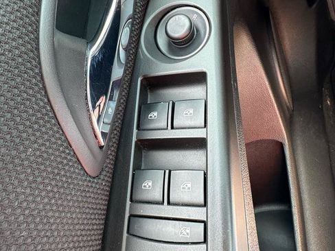 Used 2015 Chevrolet Cruze LT FWD image 12