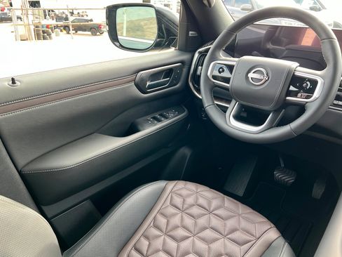 New 2026 Nissan Armada Platinum Reserve image 11