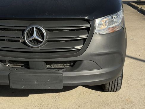 Used 2024 Mercedes-Benz Sprinter 2500 image 10