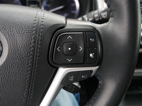 Certified 2019 Toyota Highlander Limited image 23