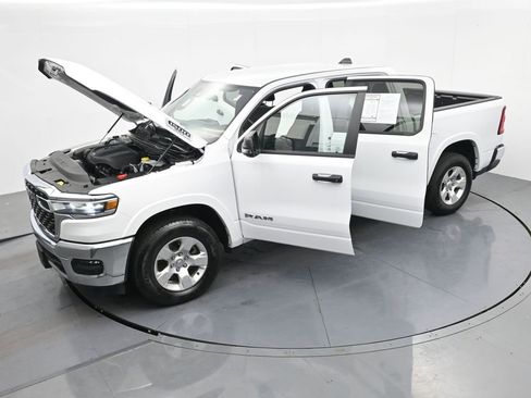 Used 2025 RAM 1500 Big Horn image 38