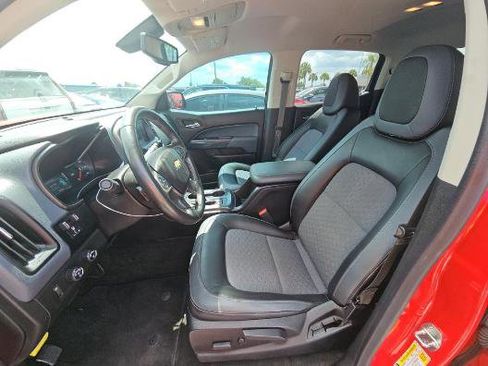 Used 2017 Chevrolet Colorado Z71 AWD/4WD image 7